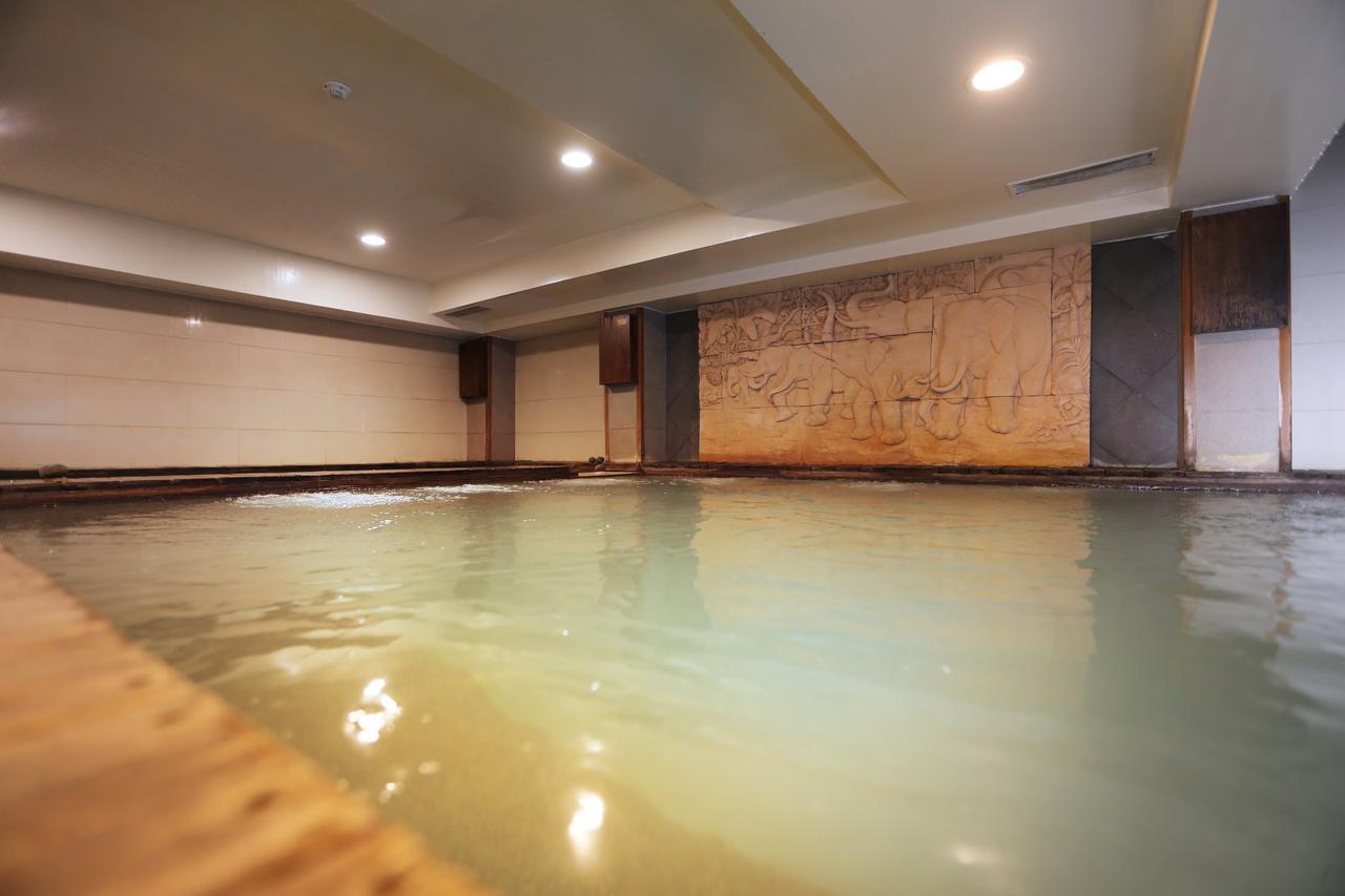 Shan-Yue Hotspring Hotel Tajpej Buitenkant foto